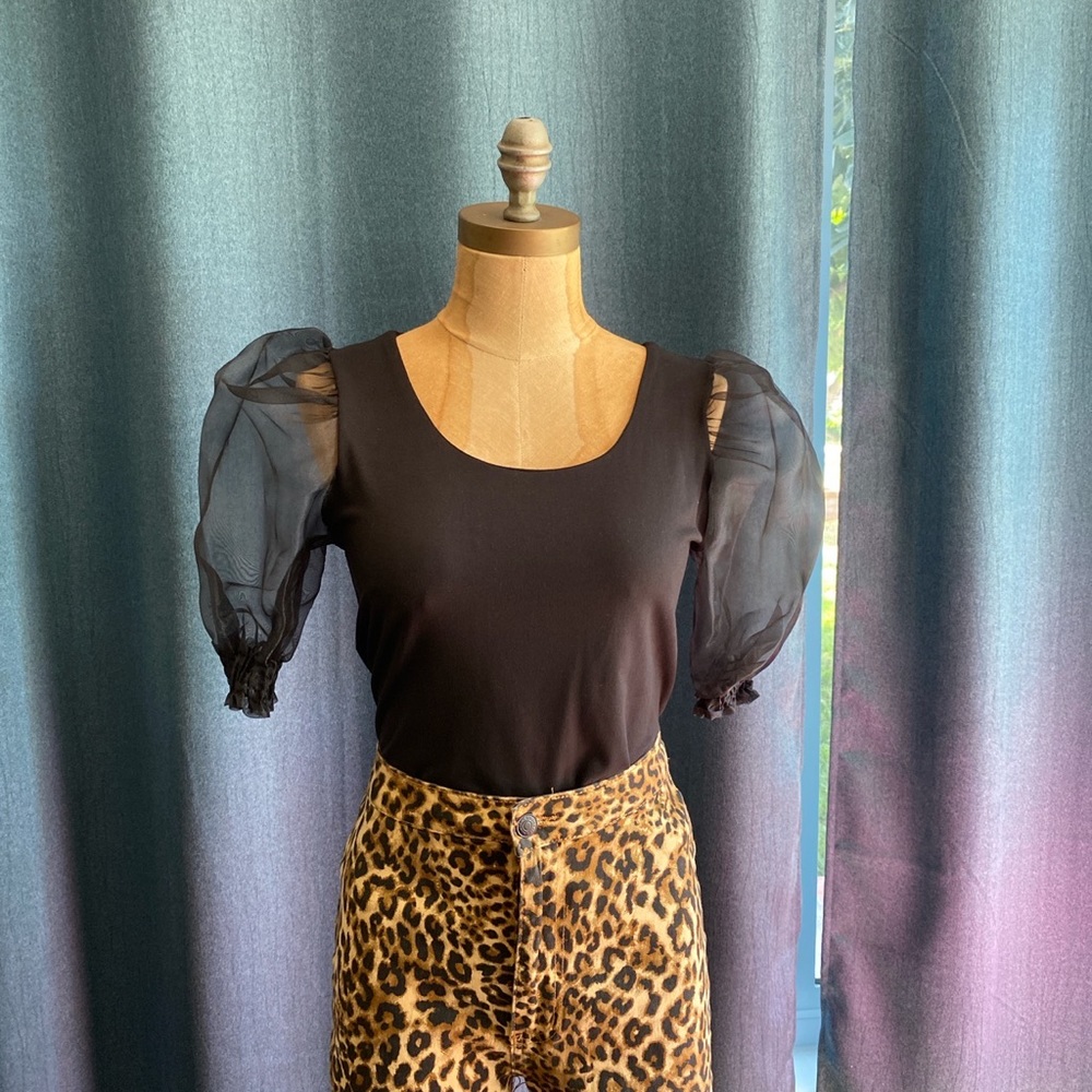 Black top size small